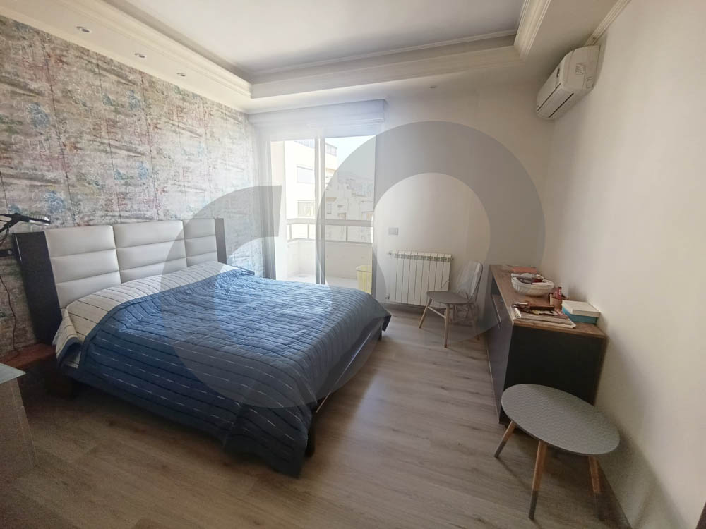 185 sqm apartment for sale in Furn El Chebback- Mountain View — الصورة 3