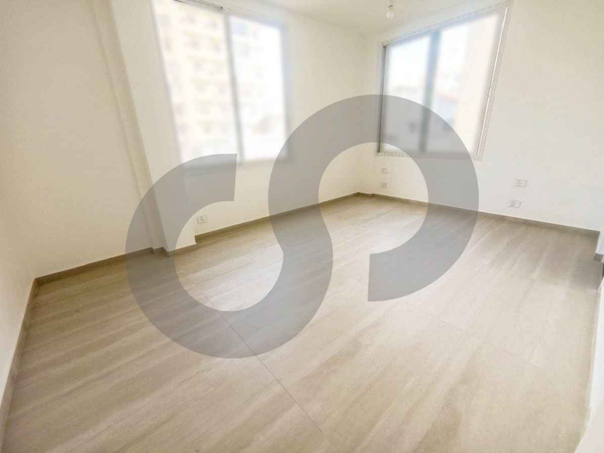 Fully Renovated and decorated/Furn El Chebbak,BAABDA / easy access — الصورة 3