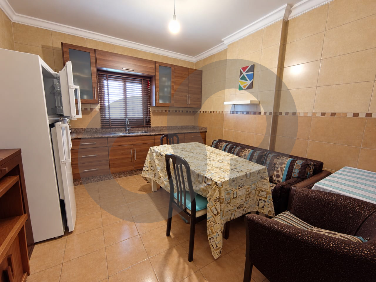 FULLY FURNISHED AND DECORATED/24/7 ELECTRICITY/AIN EL REMMANEH,BAABDA — الصورة 3