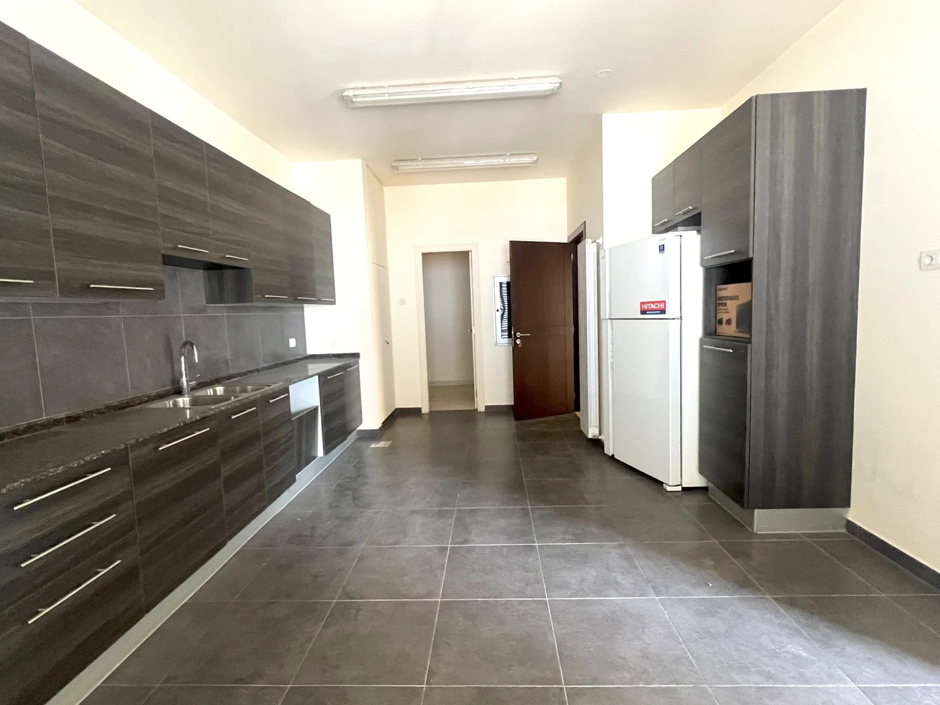 Apartment for Sale in Syoufi, Achrafieh, Beirut, Lebanon — الصورة 7