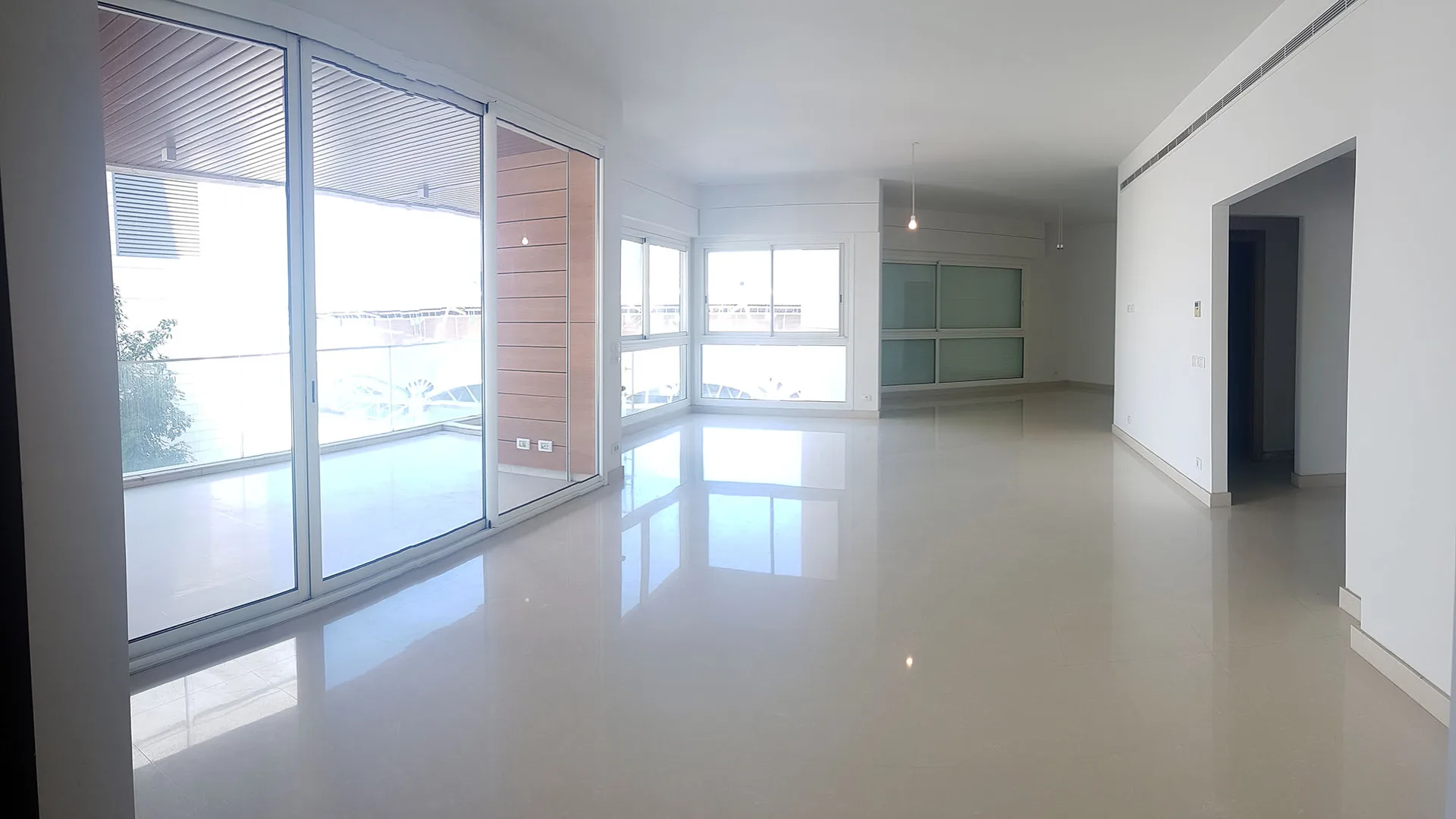 Apartment for Sale in Sassine, Achrafieh, Beirut, Lebanon — الصورة 3