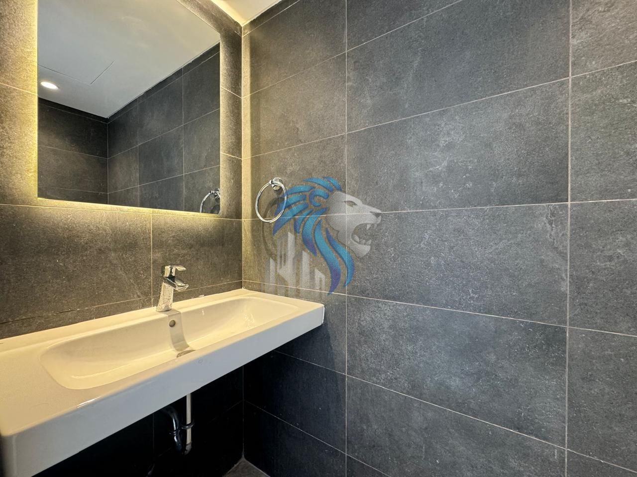 Duplex For Rent In Mar Mikhael — الصورة 3