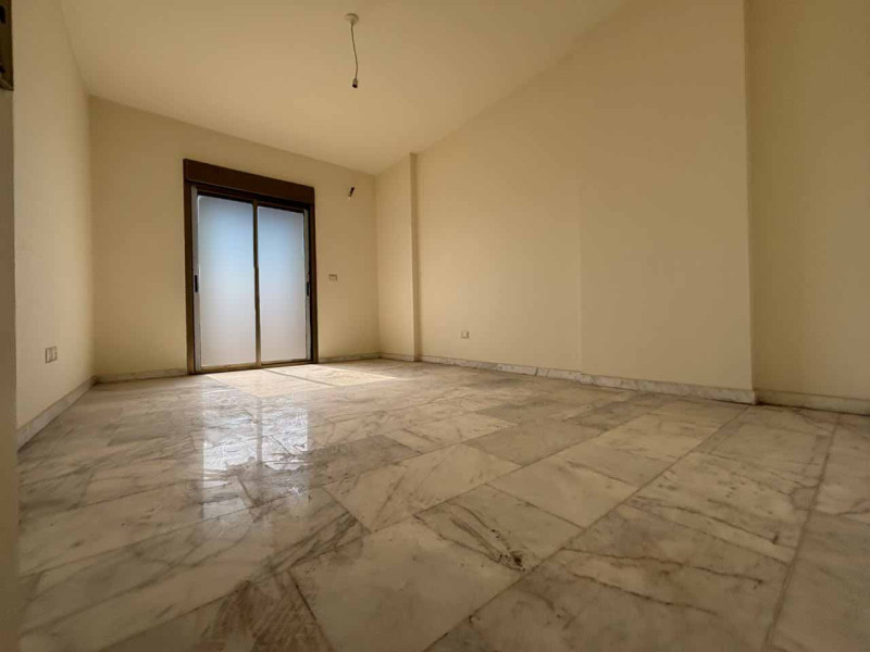 Apartment For Sale In Hamra — photo 3