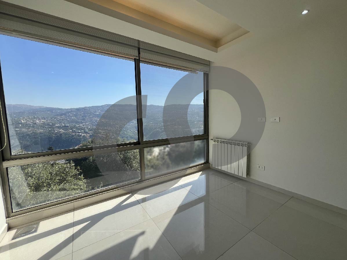 BRAND NEW / PRIVATE STREET / HIGH END IN BALLOUNEH ! — الصورة 3