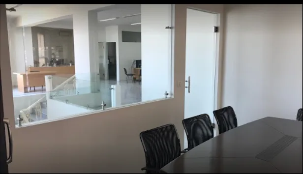 Showroom for Rent in Mansourieh, Lebanon — الصورة 2