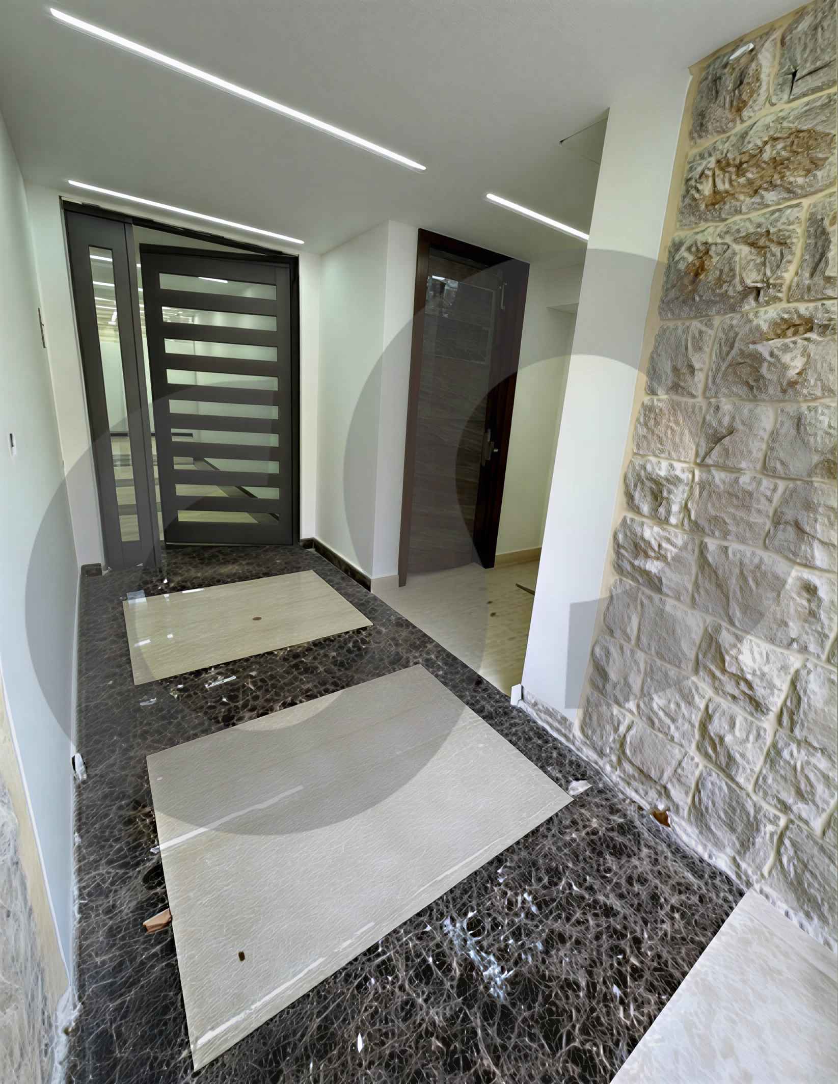 200 SQM//TERRACE/Rabweh — الصورة 3