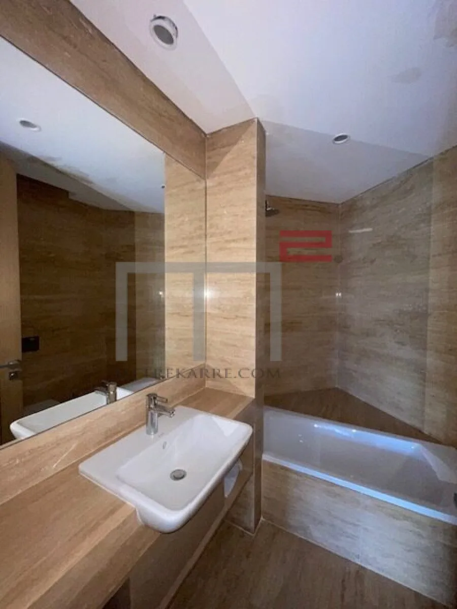 Duplex for Sale in Gemmayze — الصورة 5