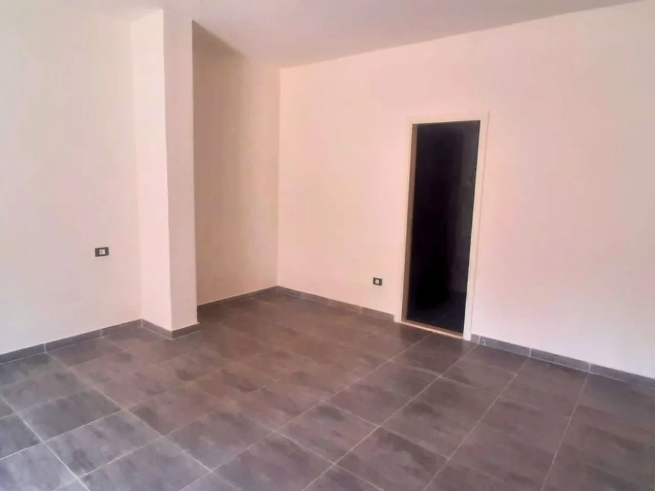 Apartment for Sale in Baabdat, Lebanon — الصورة 7
