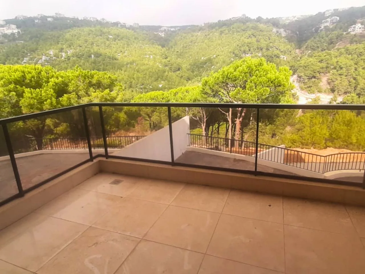 Apartment for Sale in Baabdat, Lebanon — الصورة 2