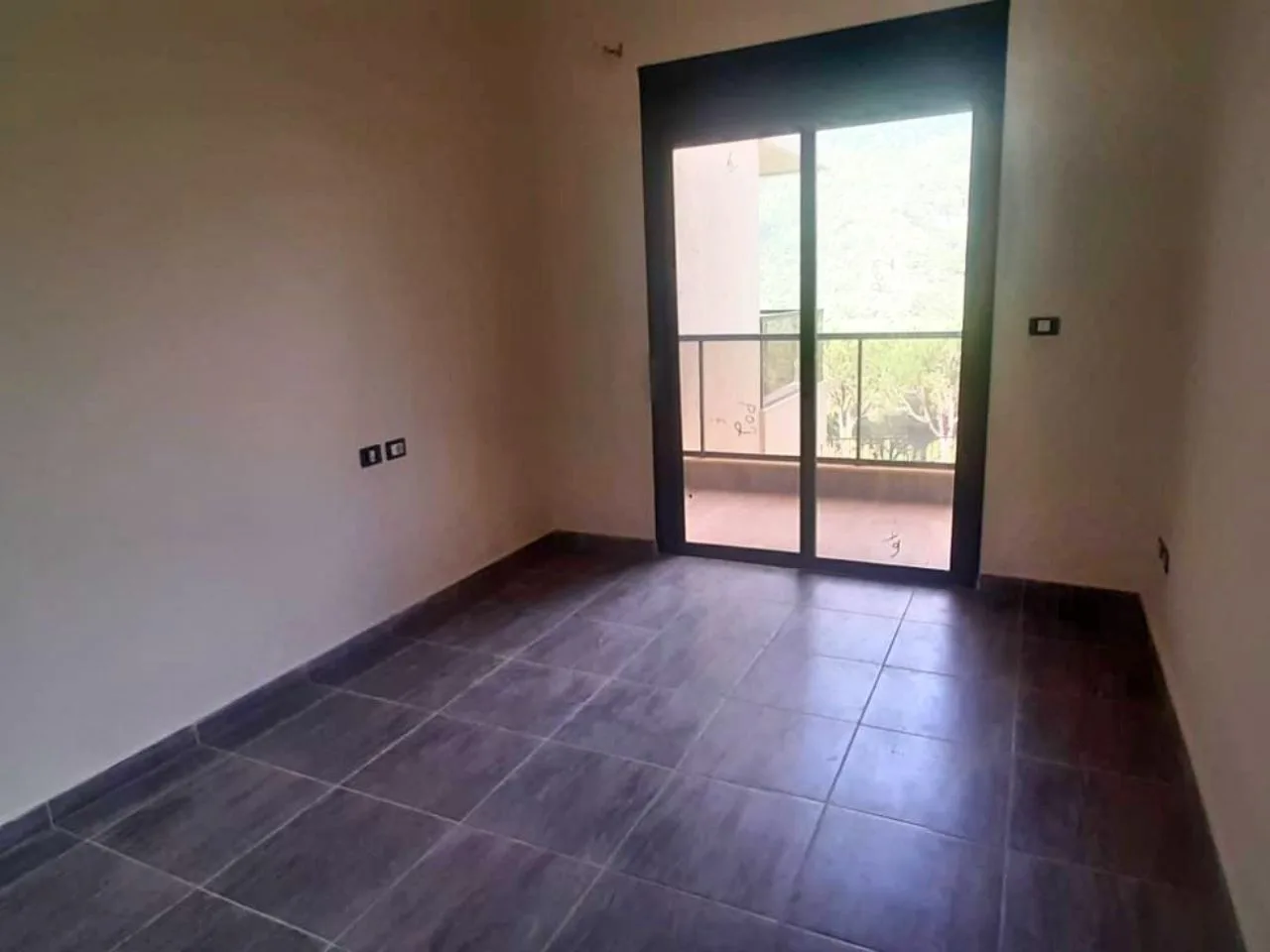 Apartment for Sale in Baabdat, Lebanon — الصورة 5