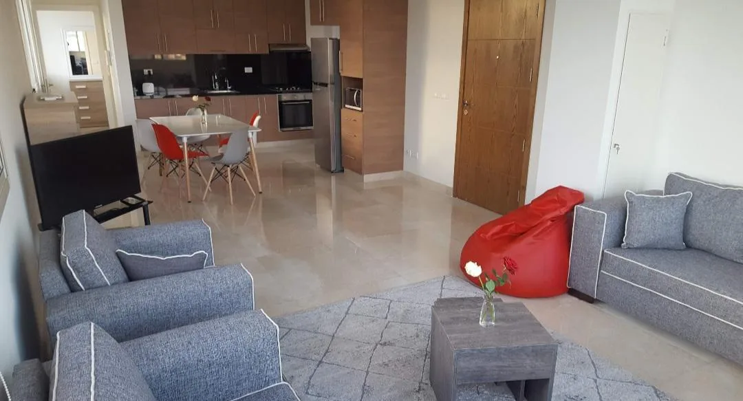 Panoramic View Studio Apartment For Rent In Geitawi — الصورة 4