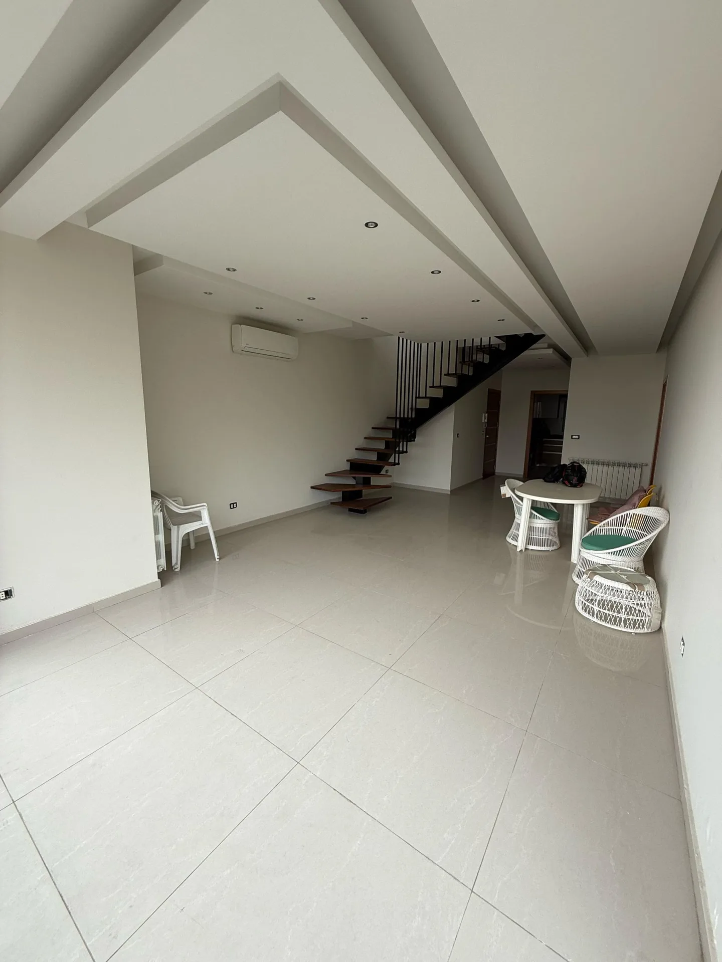 Duplex Apartment for Rent in Dik El Mehde — الصورة 4