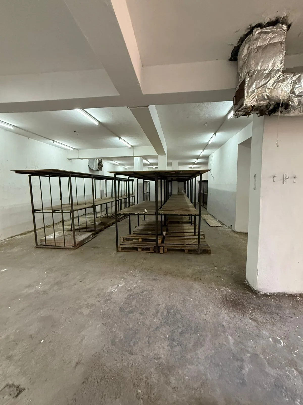 Warehouse for Rent or Sale in Mar Mikhael