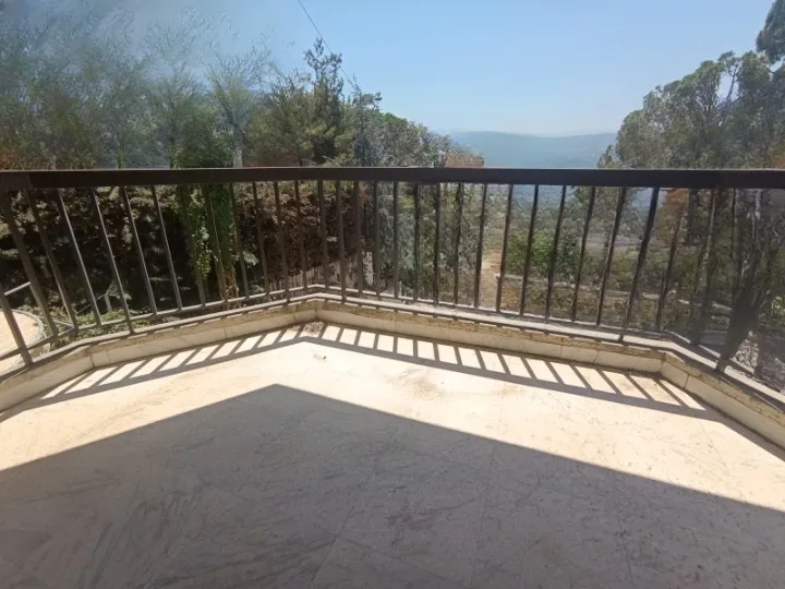 Furnished Apartment for Sale – Broumana — الصورة 3