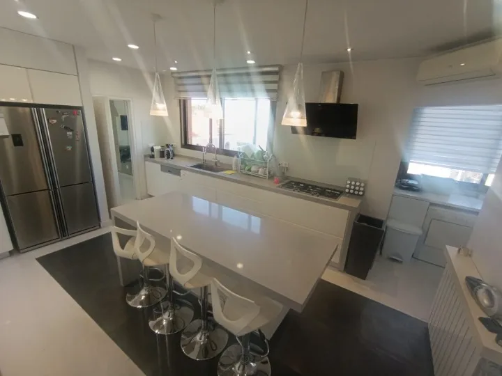 Furnished Apartment for Rent in Jouret El Ballout — الصورة 5