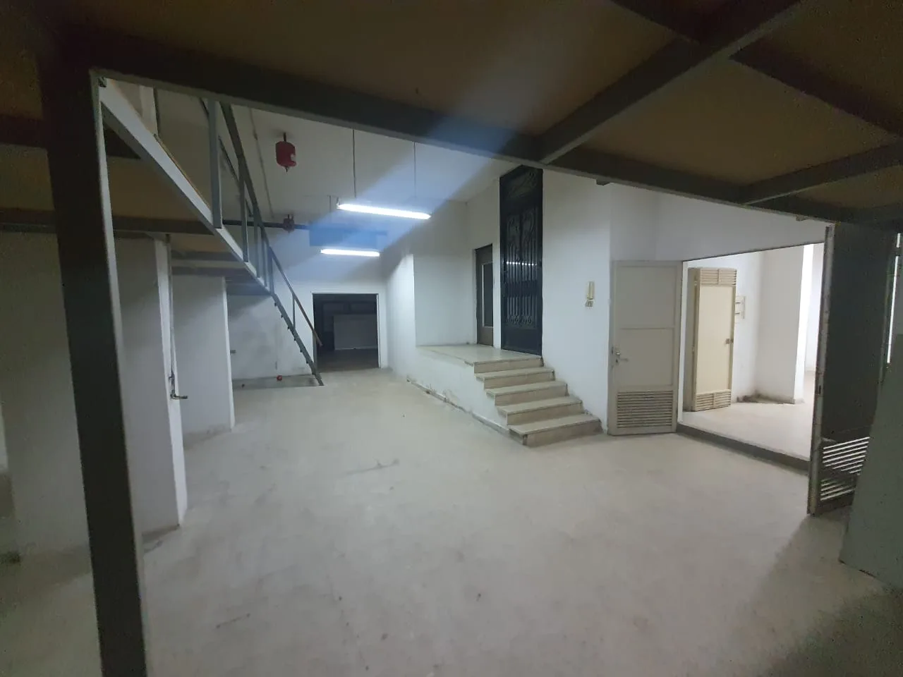 Warehouse for Rent – Mansourieh — الصورة 3
