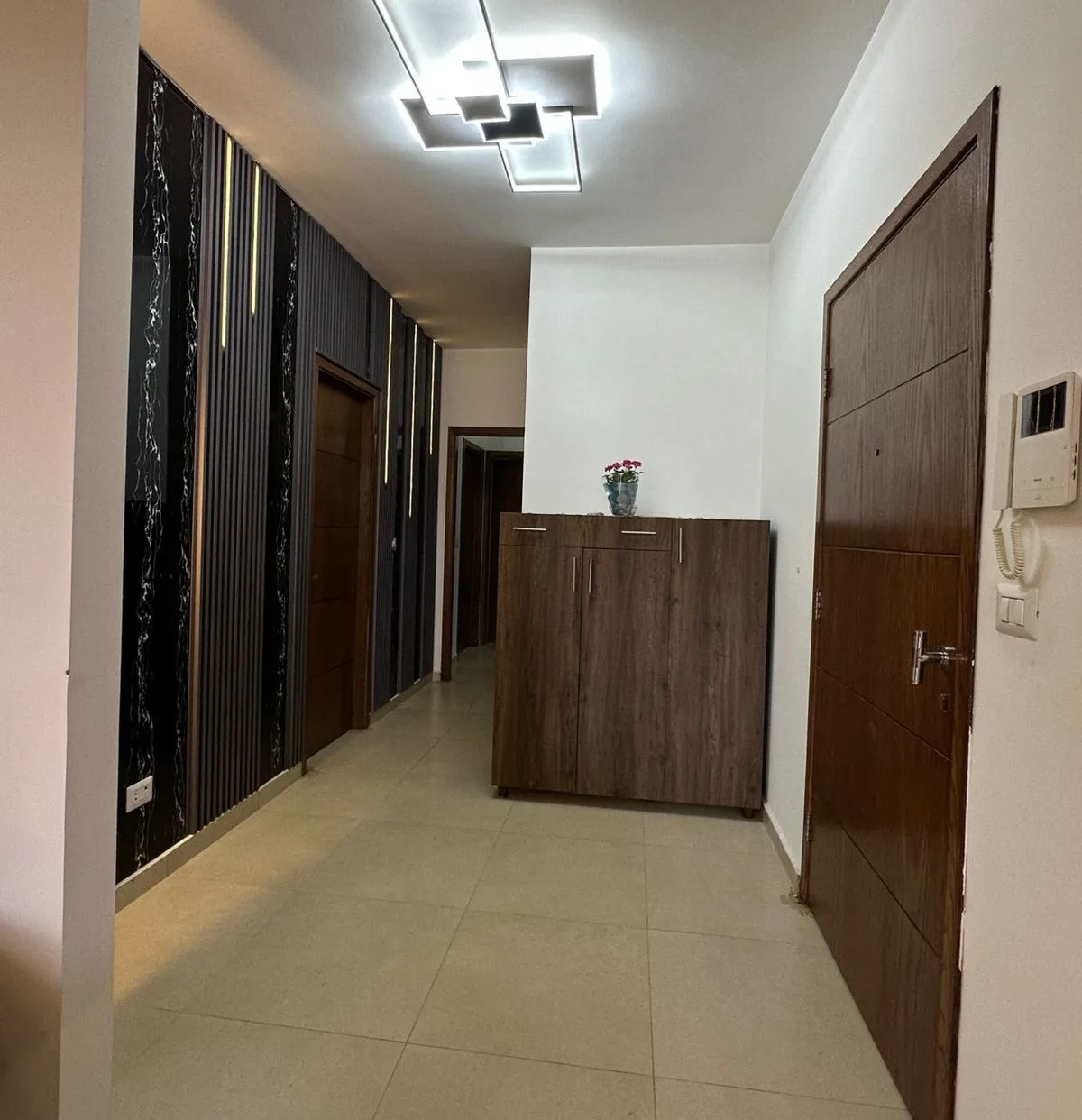 Apartment for Sale - Jouret El Ballout — الصورة 5