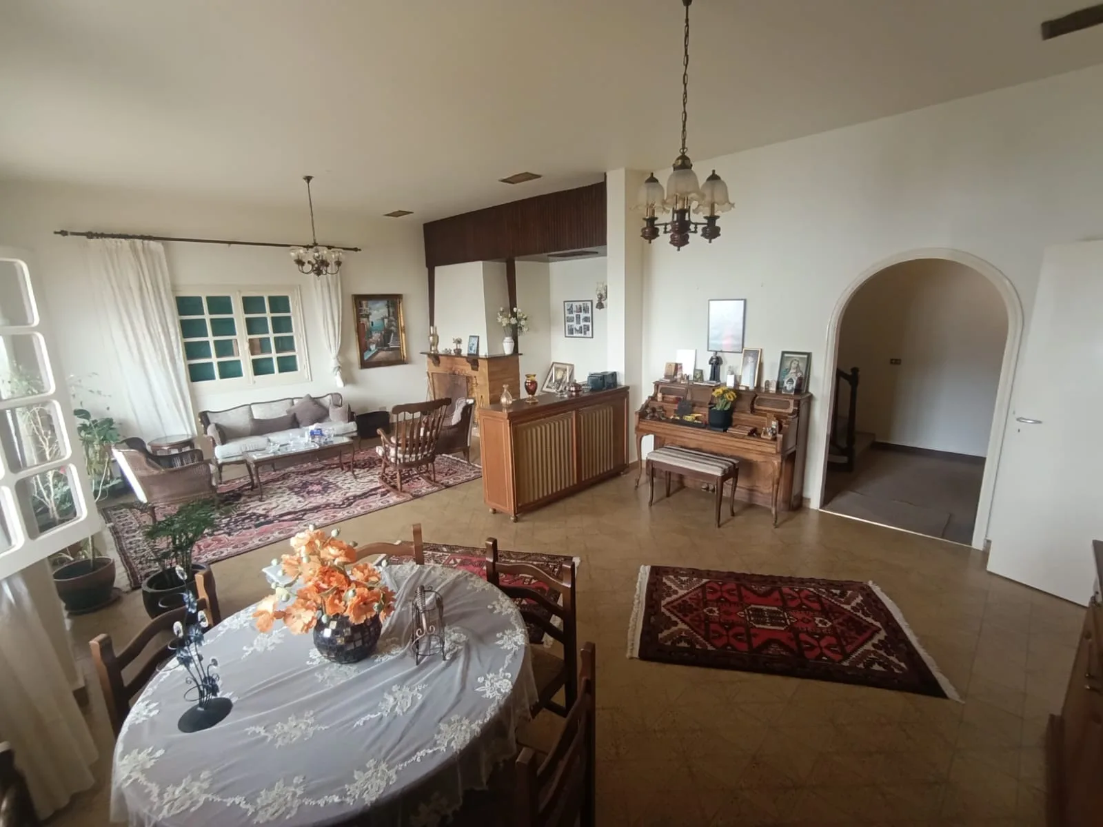 Villa for Sale in Broumana — الصورة 2