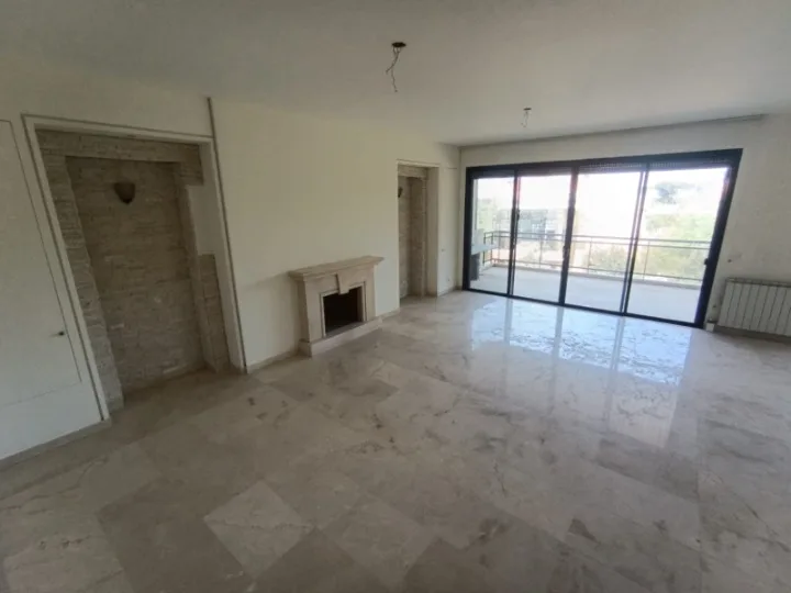 Apartment For Sale in Broumana — الصورة 3