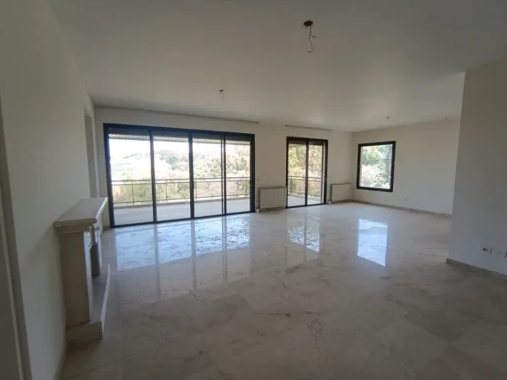 Apartment For Sale in Broumana — الصورة 2