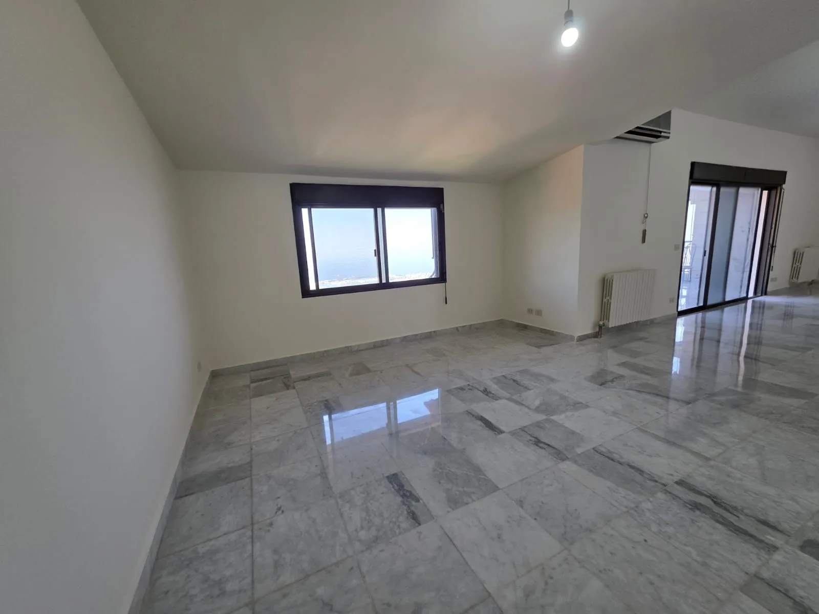 Apartment for Rent in Kornet El Hamra — الصورة 3