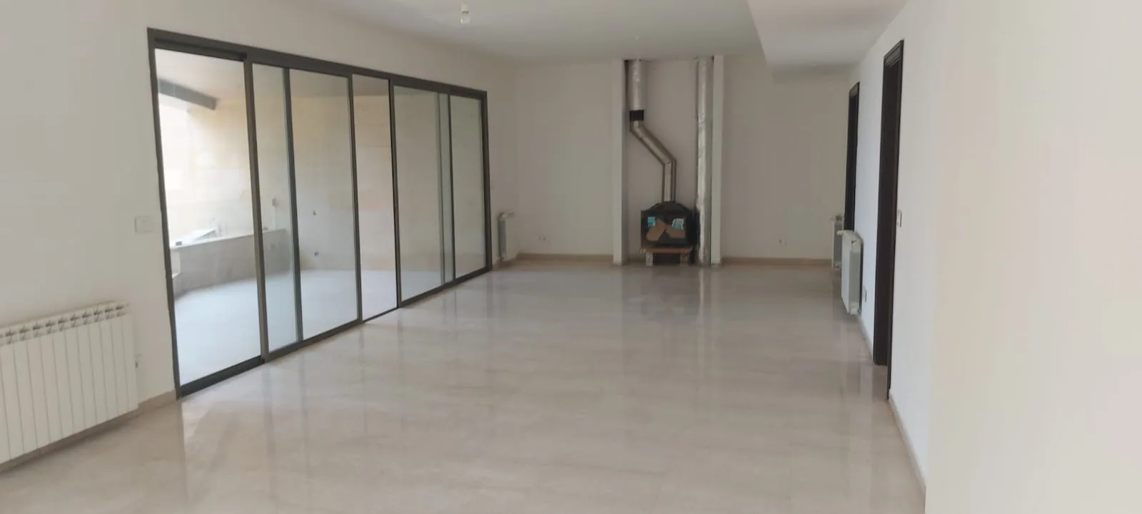 Apartment for Sale in Mazraat Yachouh — الصورة 2