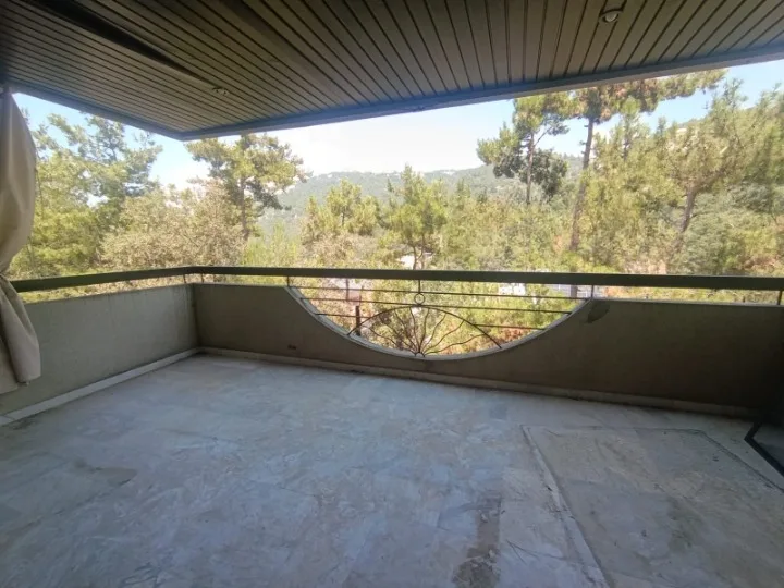 Apartment for Rent in Baabdat