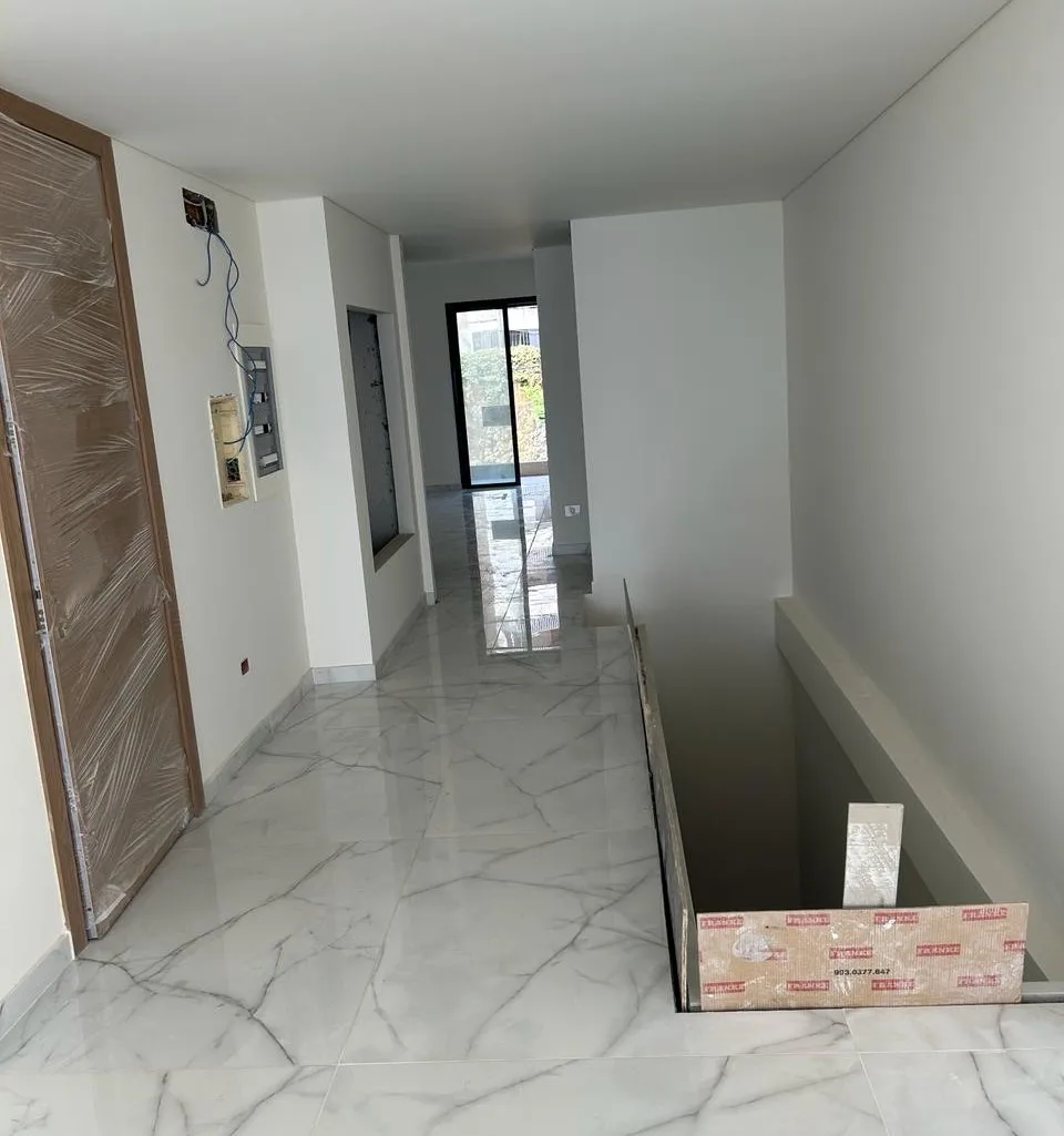Duplex For Sale In Hazmieh — الصورة 3