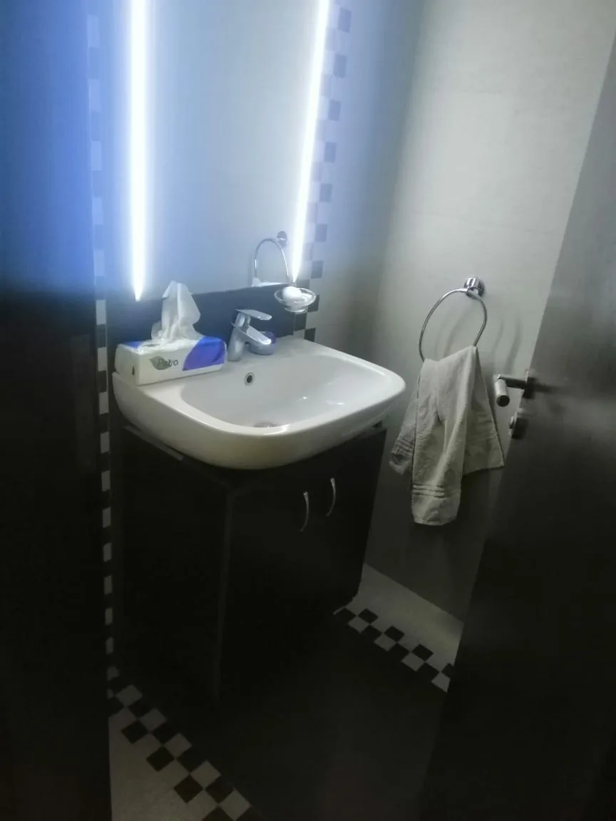 Apartment for Sale in Sin El Fil, Lebanon — الصورة 2