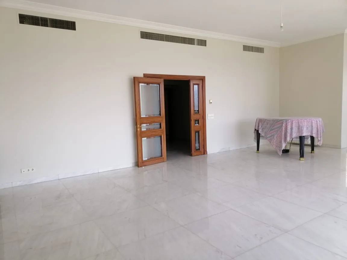 Apartment for Rent in Sioufi — الصورة 5