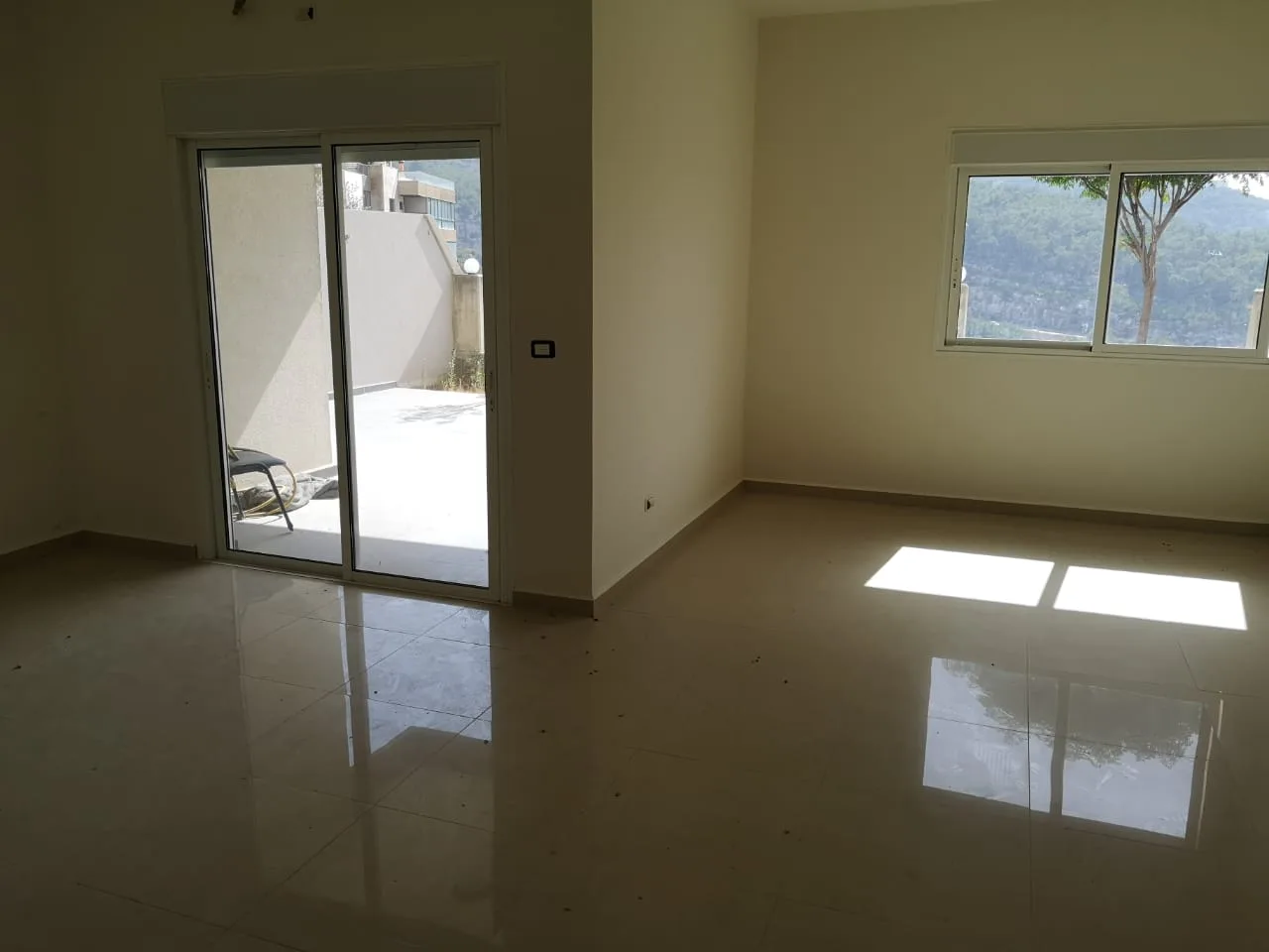 Apartment for Sale in Bsalim, Lebanon — الصورة 10