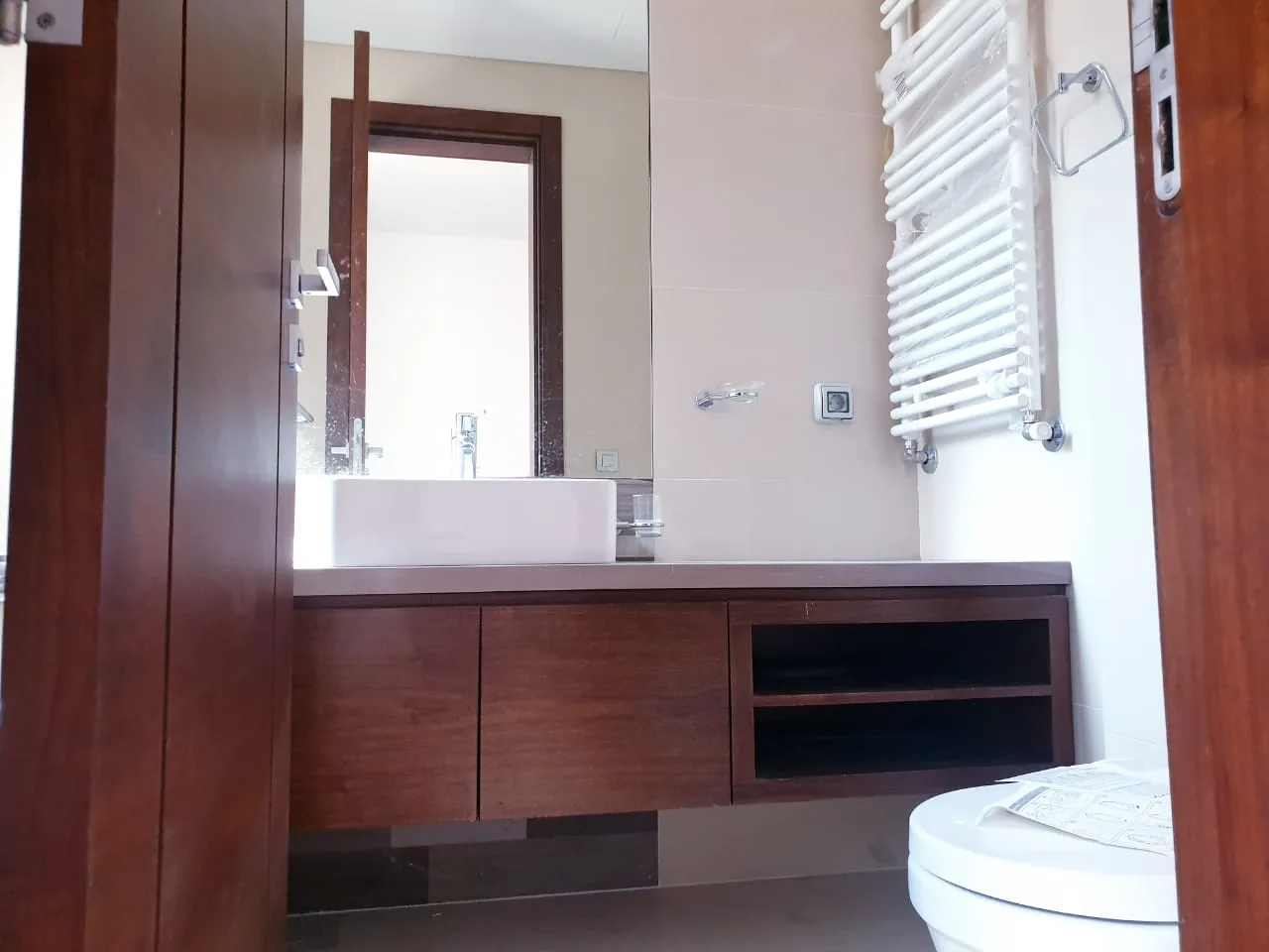 Apartment for Sale in Caree d'or, Achrafieh, Beirut, Lebanon — الصورة 4