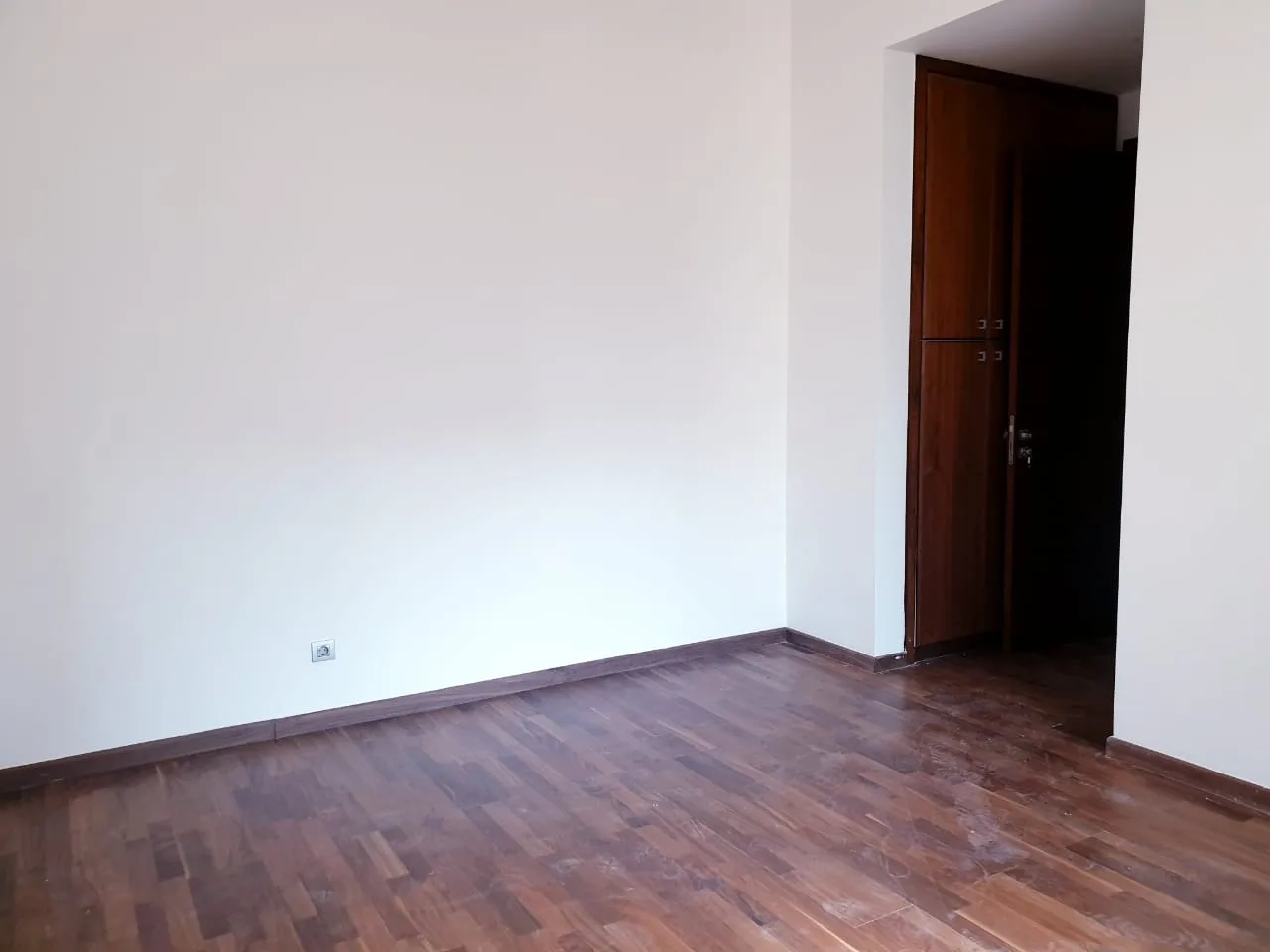 Apartment for Sale in Caree d'or, Achrafieh, Beirut, Lebanon — الصورة 10
