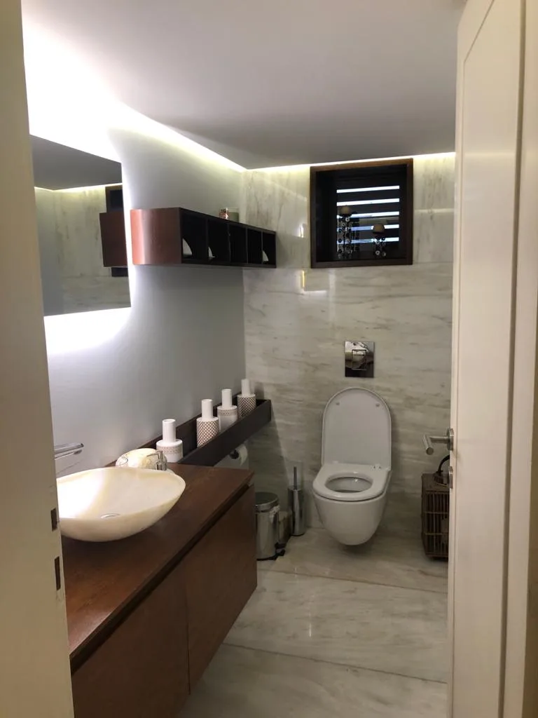 Apartment for Sale in Adonis, Lebanon — الصورة 4