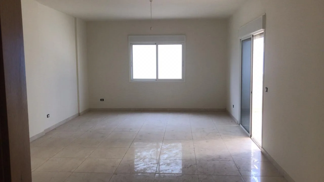 Apartment for Sale in Halat, Lebanon — الصورة 2