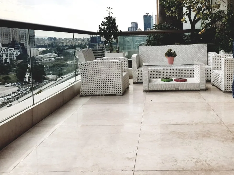 Duplex for Sale in Syoufi, Beirut, Lebanon — الصورة 3