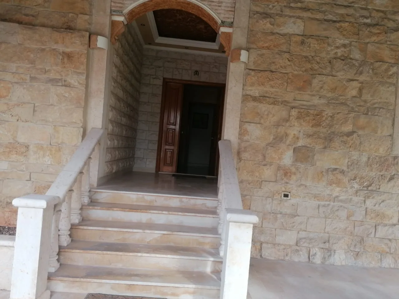Apartment for Sale in Aamchit, Lebanon — الصورة 2