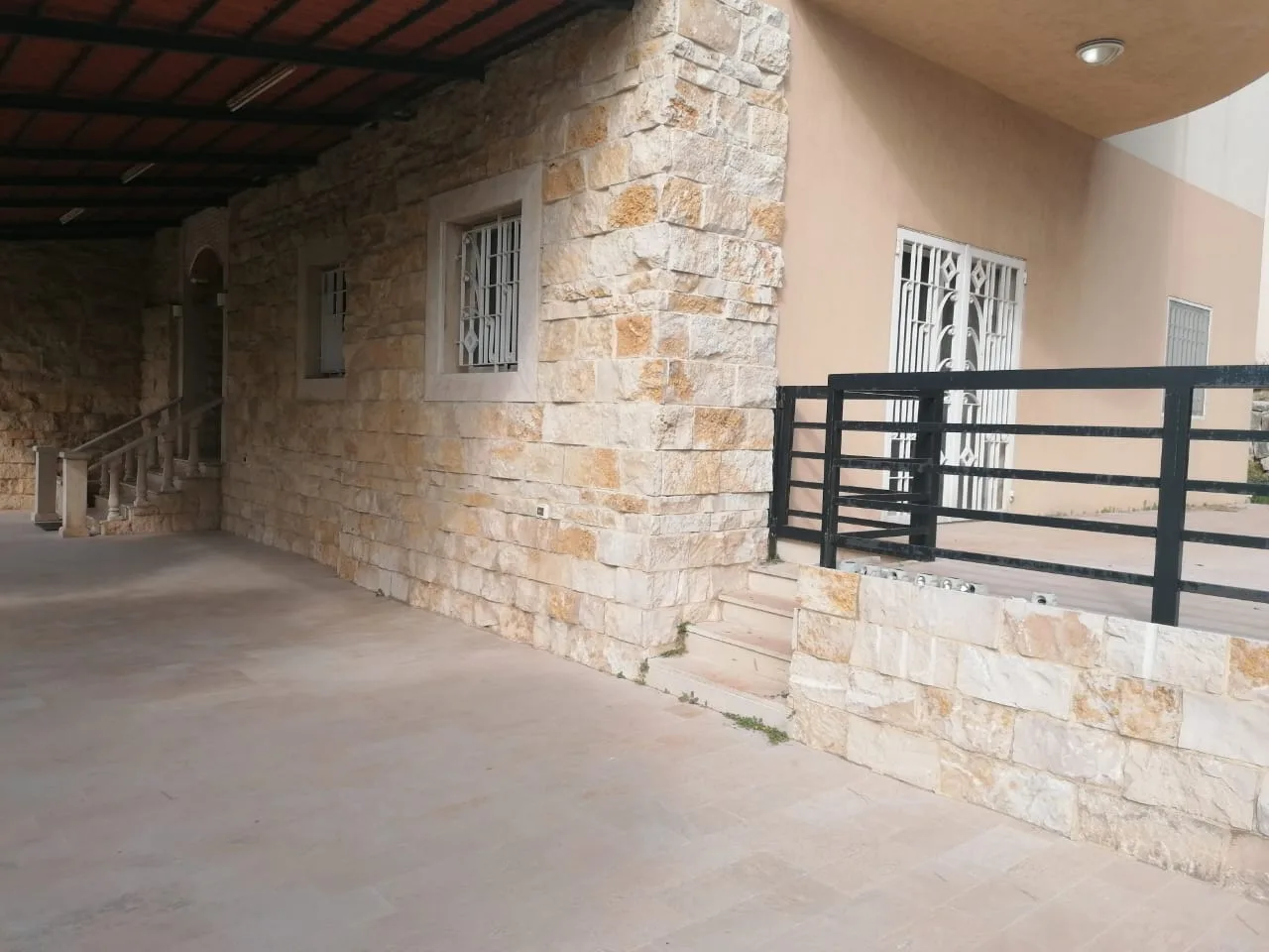 Apartment for Sale in Aamchit, Lebanon — الصورة 3