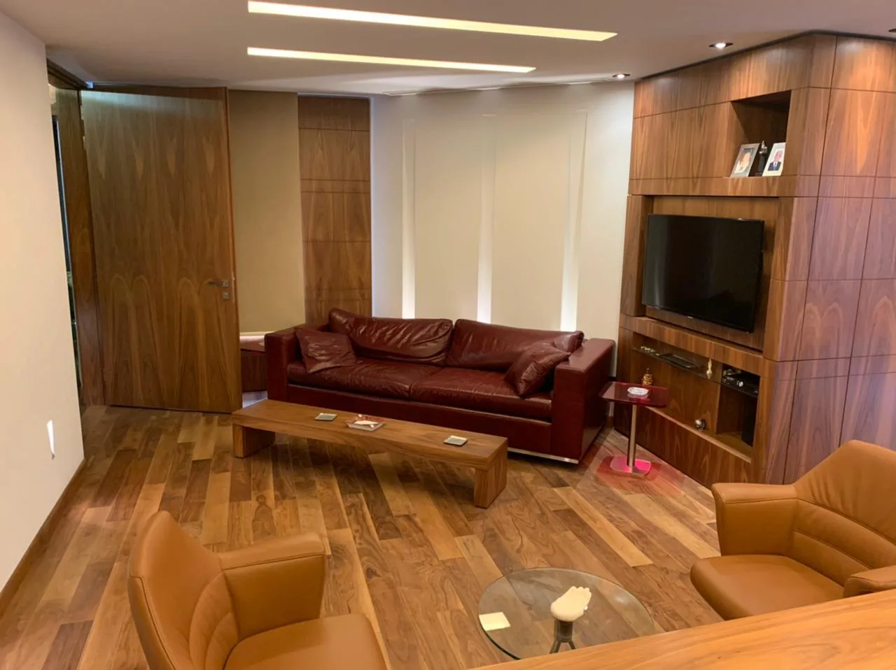 Apartment for Sale in Hotel Dieu, Achrafieh, Beirut, Lebanon — الصورة 6