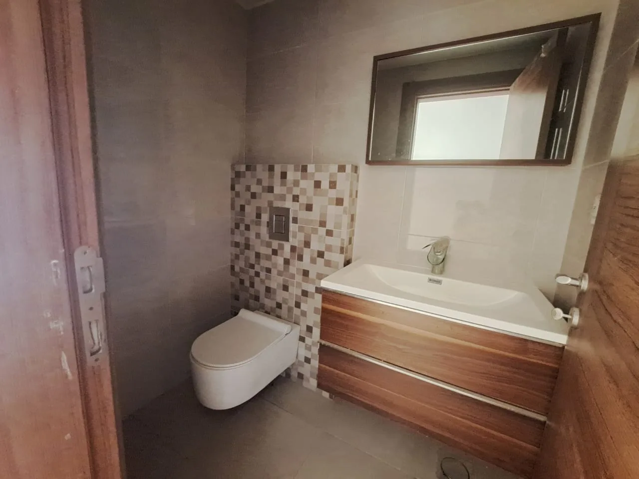 Apartment for Sale in Rabweh, Metn — الصورة 8
