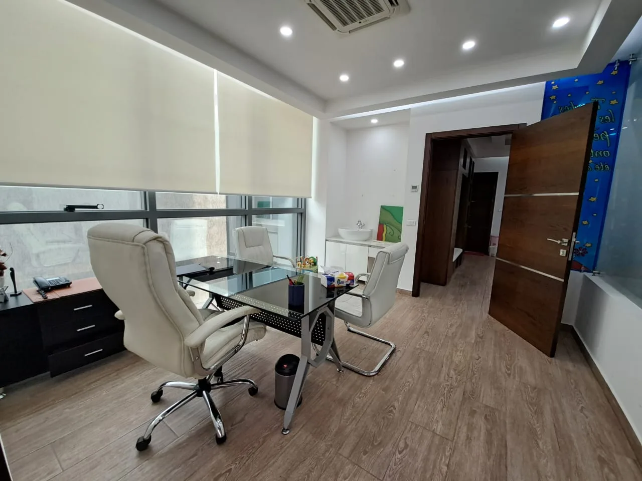 Clinic for rent in Jdeideh — الصورة 4