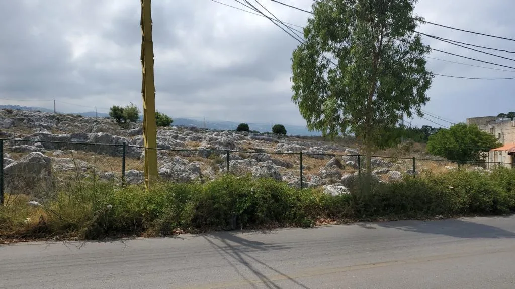 Land for Sale in Gharfine, Lebanon — الصورة 4