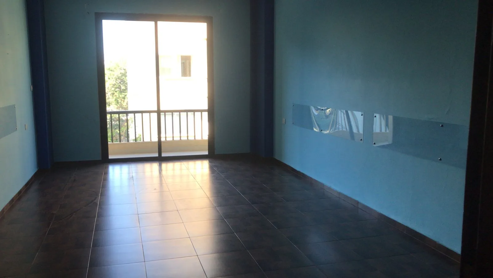 Office for Rent in Saifi , Beirut, Lebanon — الصورة 4