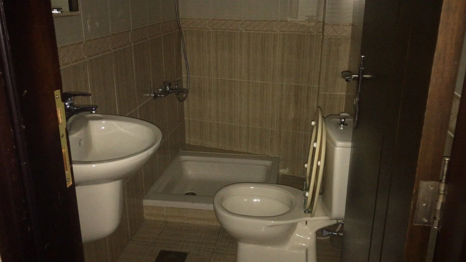 Office for Rent in Saifi , Beirut, Lebanon — الصورة 7