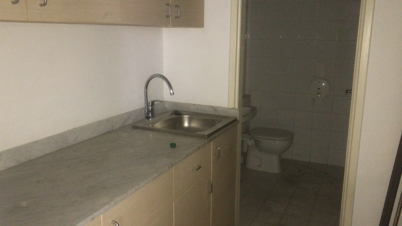 Office for rent in Downtown Beirut, Lebanon — الصورة 6