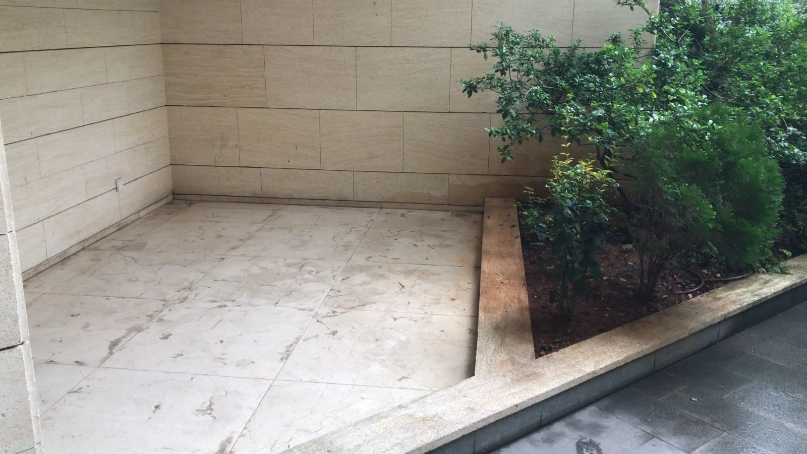 Apartment for Rent in Wadi Abou Jmiel, Downtown, beirut — photo 3