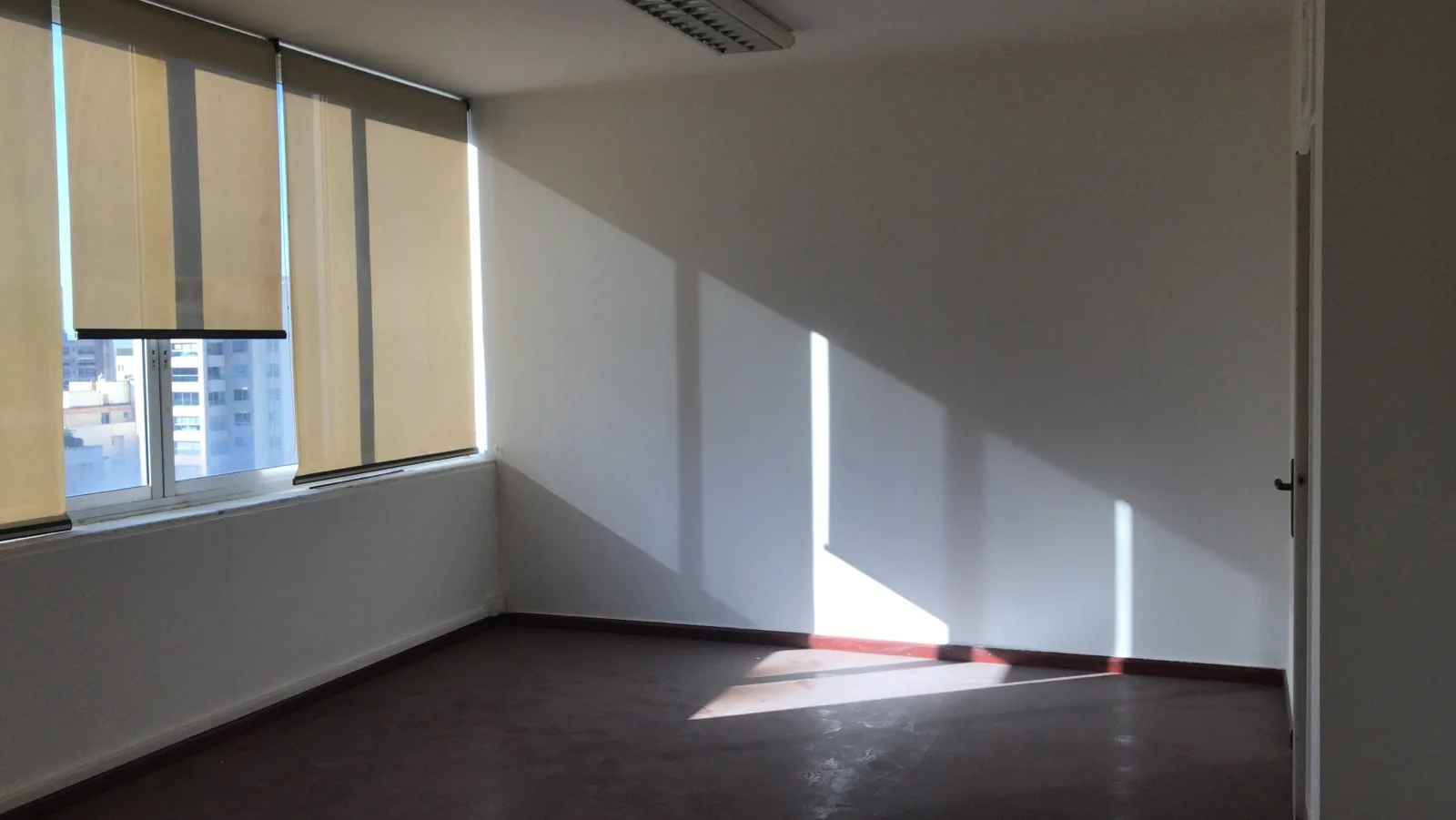 Office for Sale in Verdun