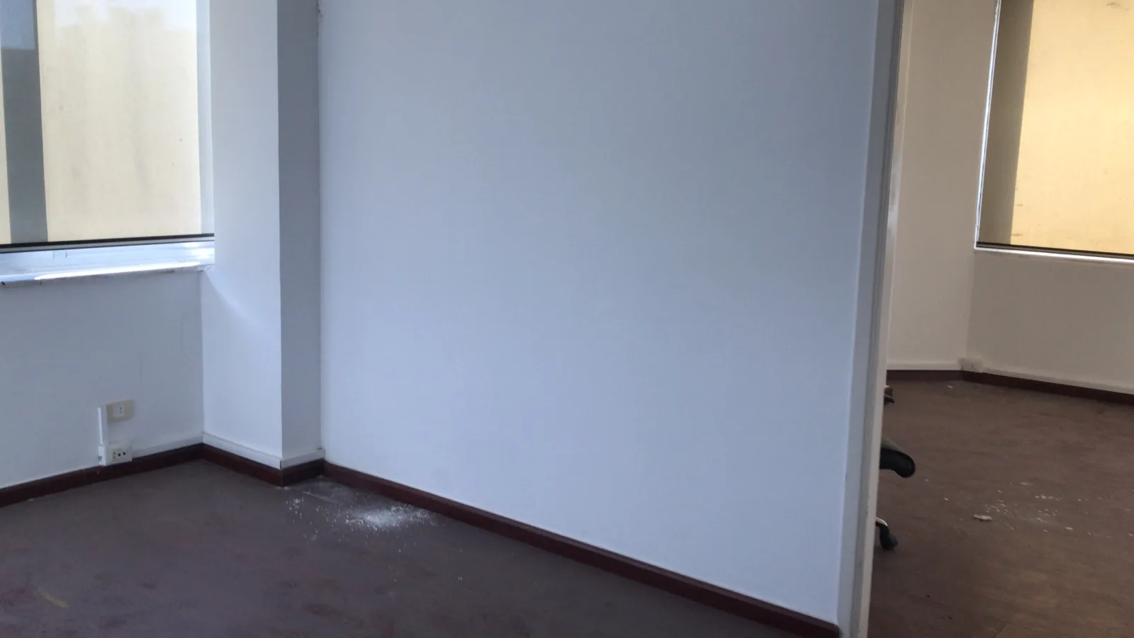 Office for rent in Verdun — الصورة 3