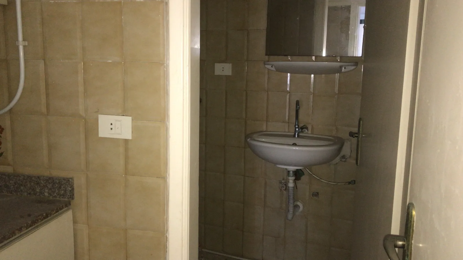 Office for rent in Verdun — الصورة 7