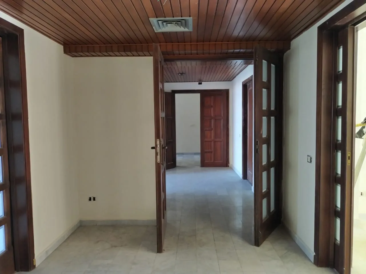 Apartment for Sale in Kaslik, Lebanon — الصورة 3